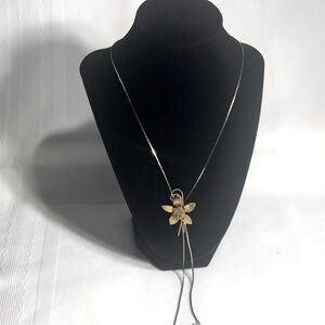 Vintage Lariat Bolo Necklace Mesh Flower Pendant Gold Tone Herringbone Chain